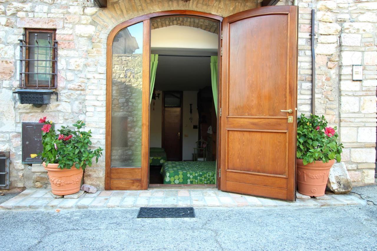Monolocale L'Anfiteatro Romano Assisi Ngoại thất bức ảnh