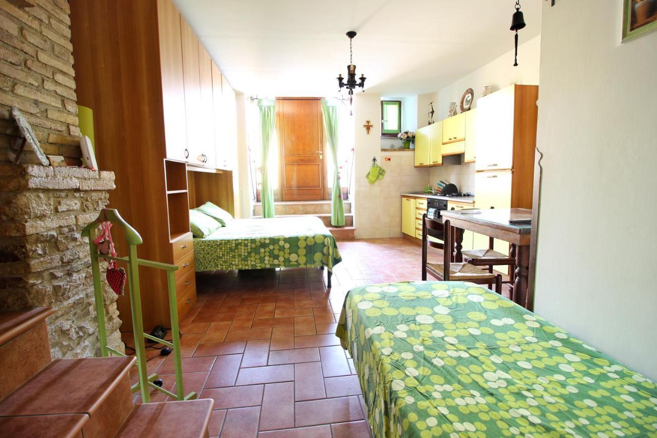 Monolocale L'Anfiteatro Romano Assisi Ngoại thất bức ảnh